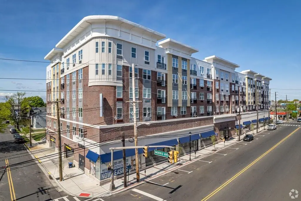 11.1 MULTIFAMILY LINDEN STATION PLAZA