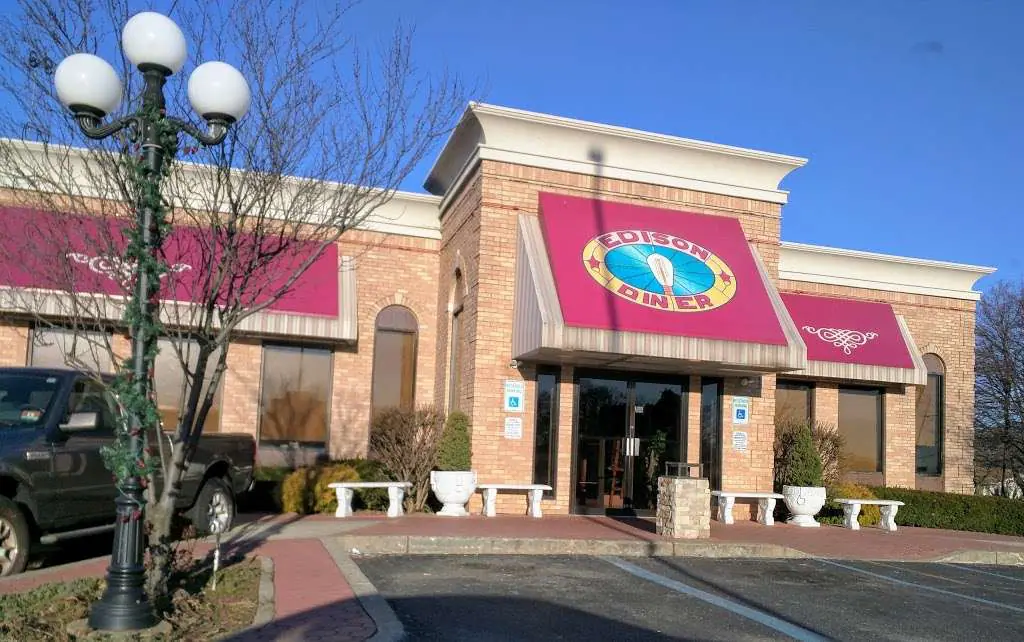 3.1.1 UNLIMITED DINER RESTAURANT